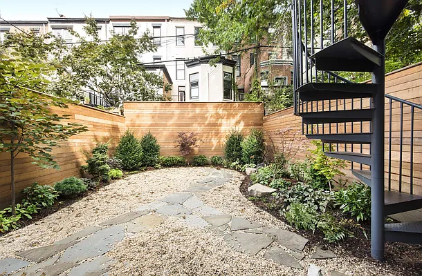 Rented by Stribling | media 28