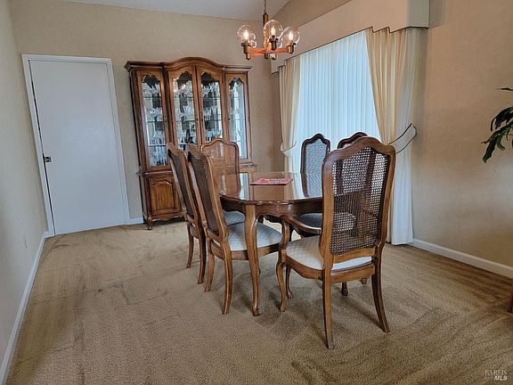 2nd image of 337 Clydesdale Drive