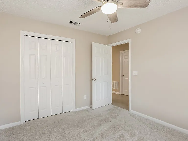 12639 Ashmore Green Dr N — Photo 15