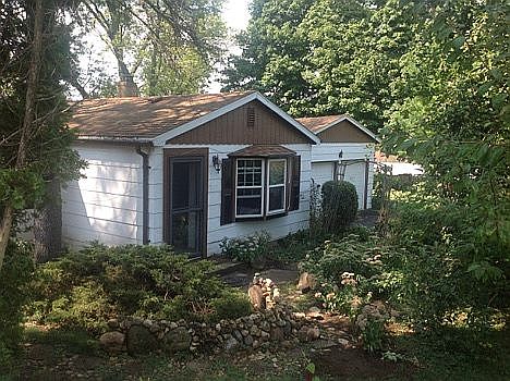 1st image of 316 Dawn Ave
