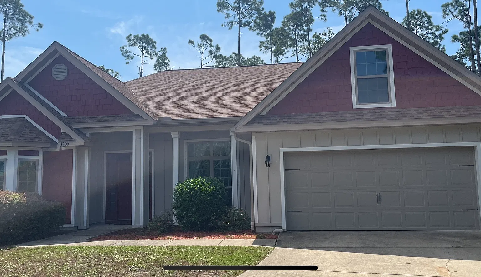 Immaculate executive home in Laird Point! — Photo 1