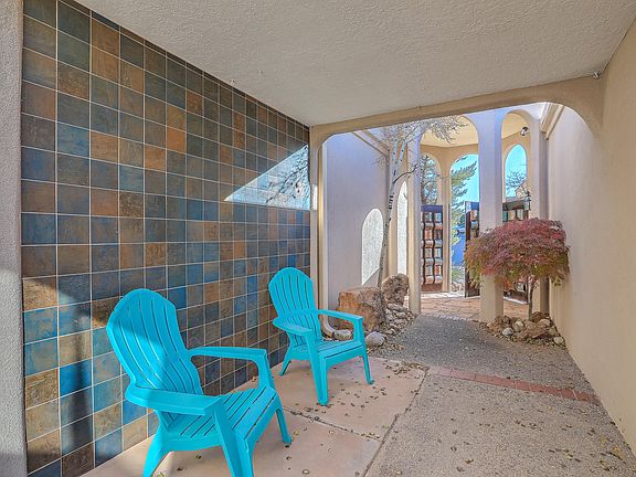 4th image of 425 Pinon Creek Rd SE