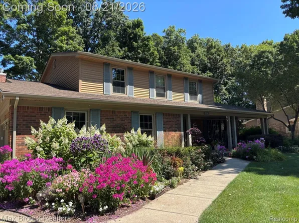 12201 Craven Ave, Shelby Township, MI 48315