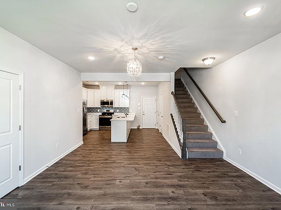4th image of 9721 Glassy Creek Way