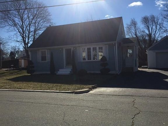 2nd image of 8 Florence St