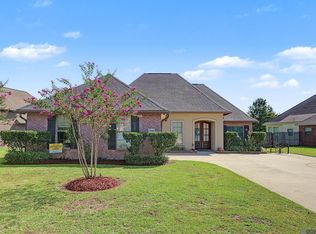 8293 Quiet Creek Dr, Denham Springs, LA 70726