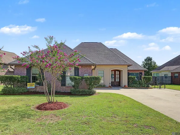 8293 Quiet Creek Dr, Denham Springs, LA 70726
