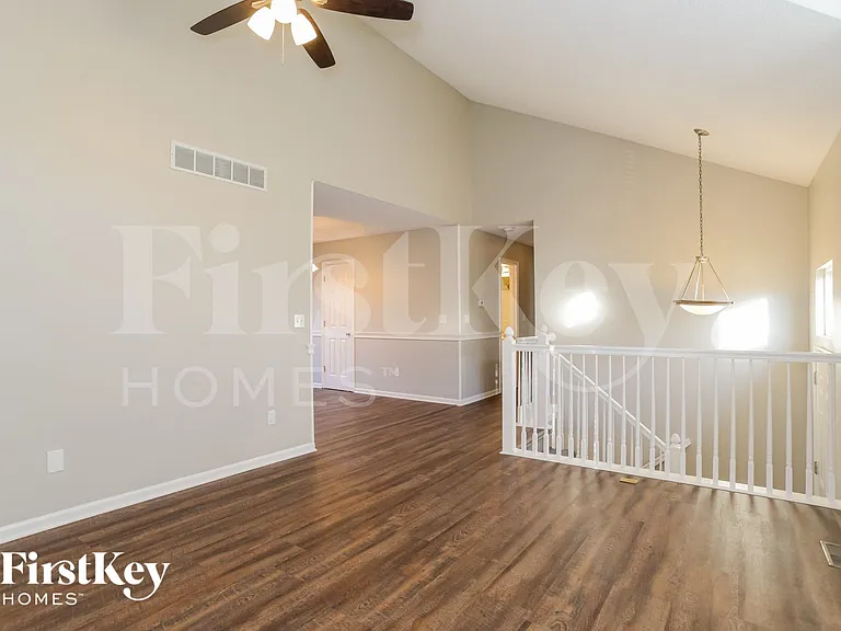 8810 NE 116th St — Photo 4
