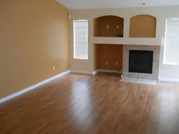 4th image of 2206 Pisa Cir