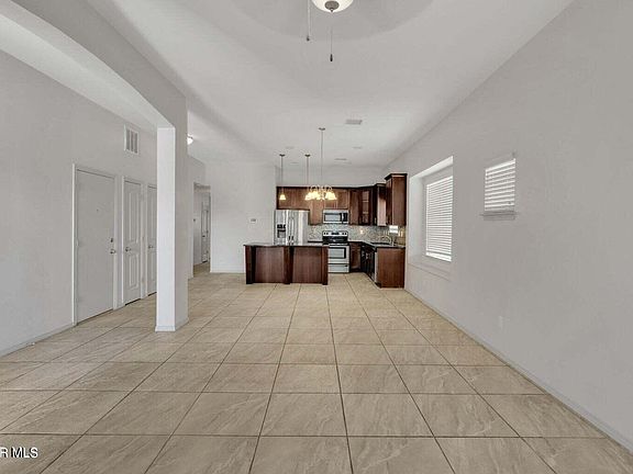 5th image of 12705 Tre Maximiliano Ave