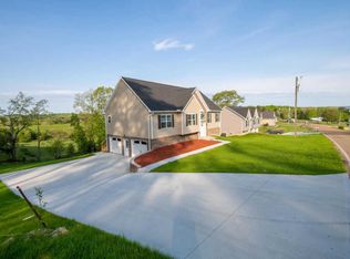 9434 Harrison Bay Rd, Harrison, TN 37341