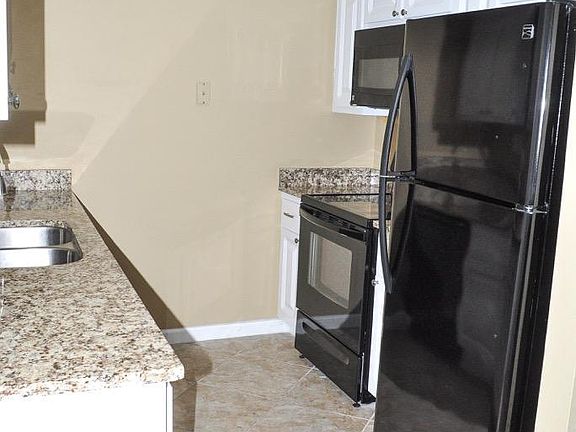 2nd image of 2516 Johnson Dr
