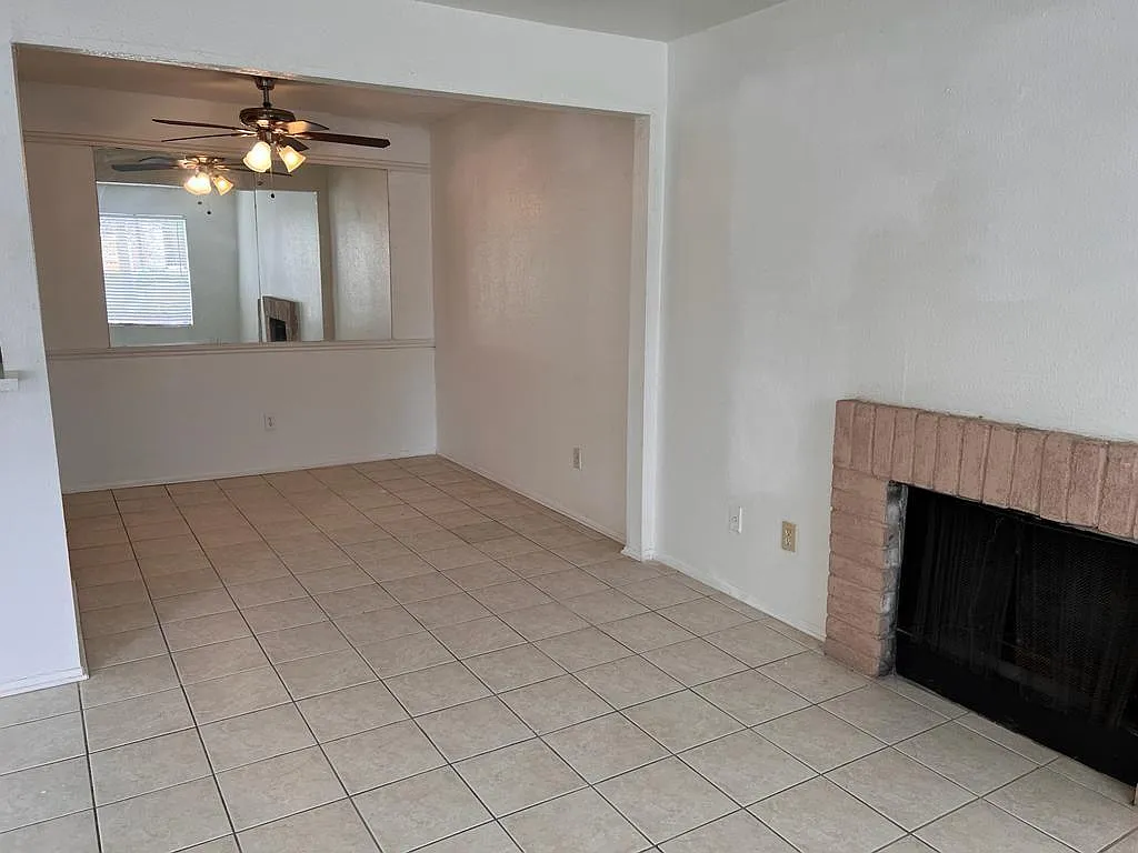 Building Photo - 12606 Ashford Meadow Dr #B