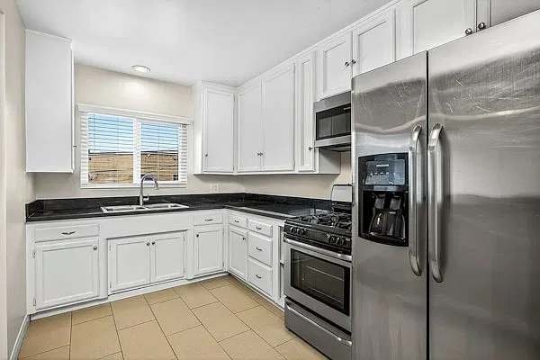 Oxford Apartments