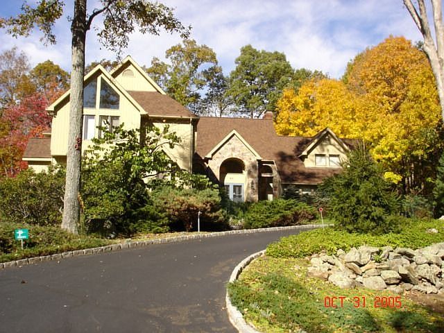 94 Catbrier Rd, Weston, CT