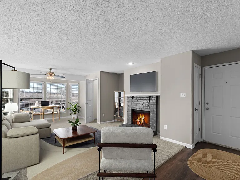 The Bishop (Renovated) - 1 Bed / 1 Bath - 793-837 Sq.Ft.