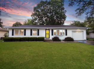 236 Oak Dr, Atwood, IL 61913