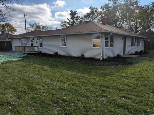 4303 Hessen Cassel Rd, Fort Wayne, IN 46806