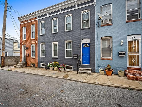 3rd image of 133 N Bradford St