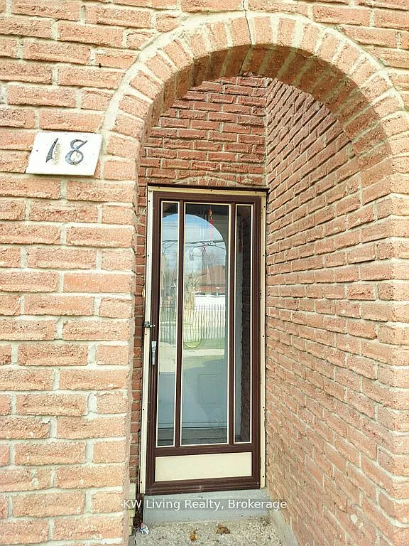 3 bed, $3,000 — Photo 2