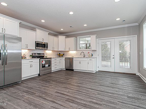 4th image of 2726 Clay Top Ln