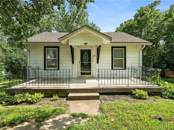 415 E Whittier St, Kansas City, MO 64119