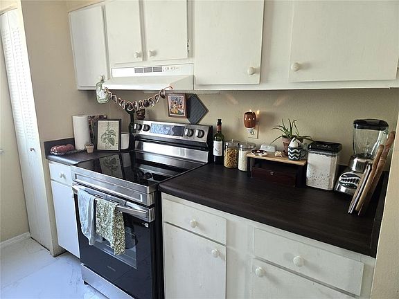 4th image of 6519 W Newberry Rd #204