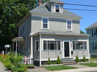 27 Albert St, Lowell, MA 01851