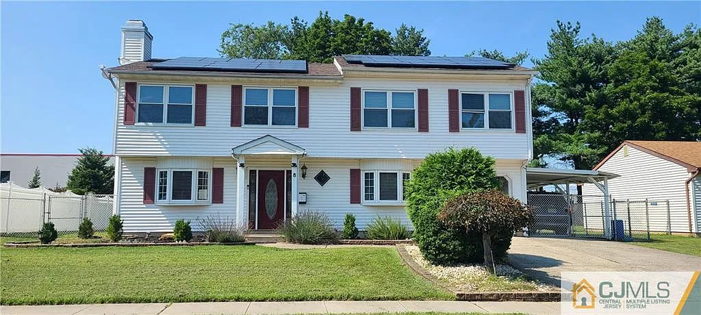 8 Marie Ln photo 1
