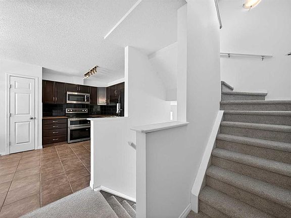 5th image of 99 Copperfield Ct SE