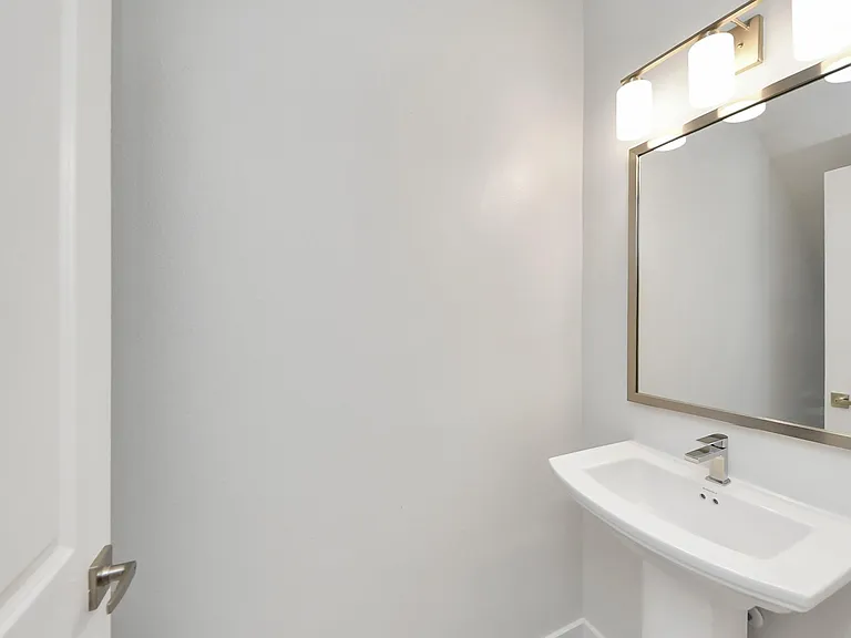 7318 Hadley Meadow Ln — Photo 24