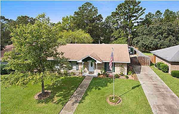 1st image of 838 Ponderosa Dr