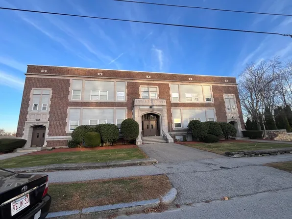 21 Middlesex Ave APT 303, Worcester, MA 01604