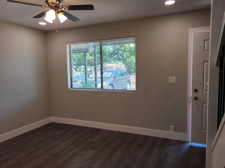 Cottonwood Townhomes Village — Photo 4