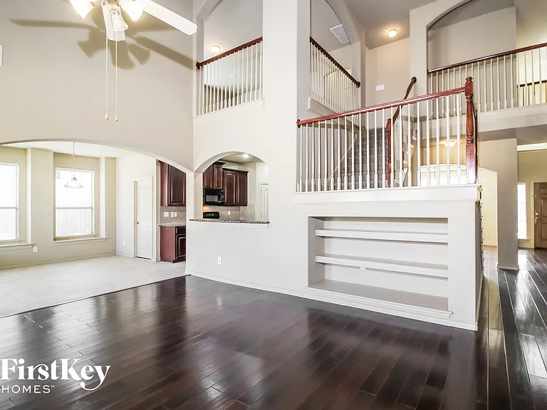 12832 Travers Trl — Photo 10