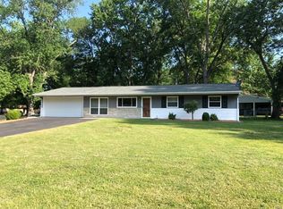 302 Brightsand Ct, Ballwin, MO 63011