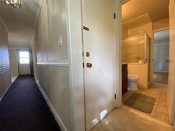 4th image of 6 Normandy Ct
