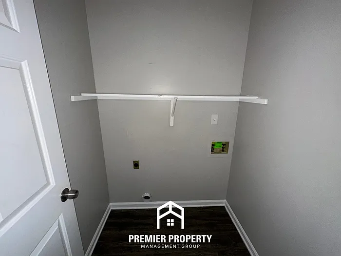 6600 Elkgate Dr — Photo 7