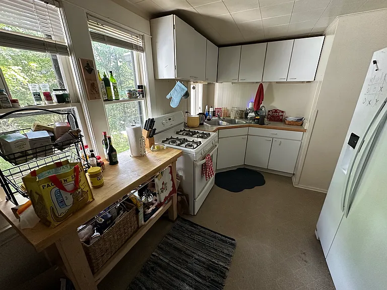 528 Glenwood Ave SE — Photo 6