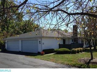 2492 Crystal Springs Dr, Hilliard, OH 43026