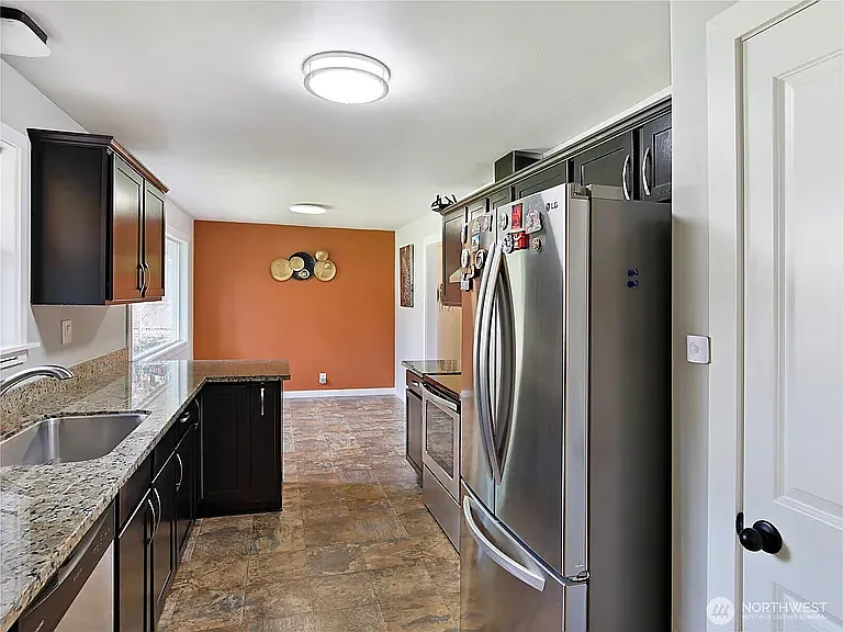 2802 S 304th St — Photo 12