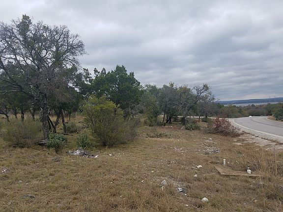 5th image of 406 Clayton Nolen Dr