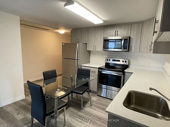 4th image of 246 Lester St #709