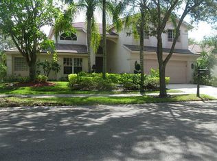 910 Lakewood Ct, Weston, FL 33326