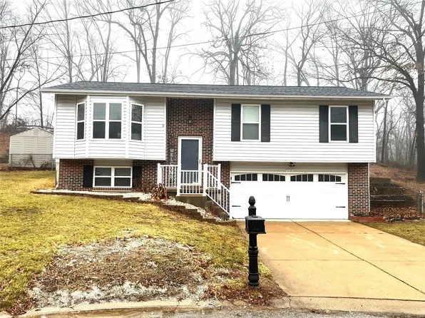 803 Acorn Dr, Imperial, MO 63052