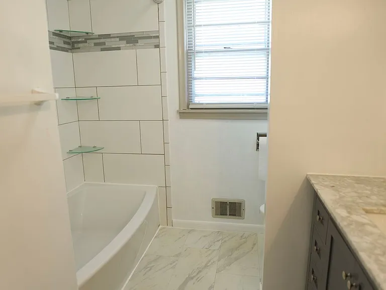 1520 N 64th St — Photo 10