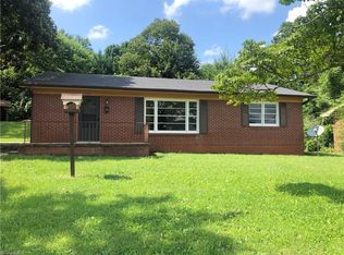 906 Welborn Ave, Wilkesboro, NC 28697