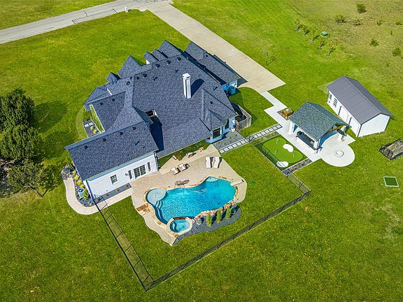 2nd image of 3497 N Preston Lakes Dr