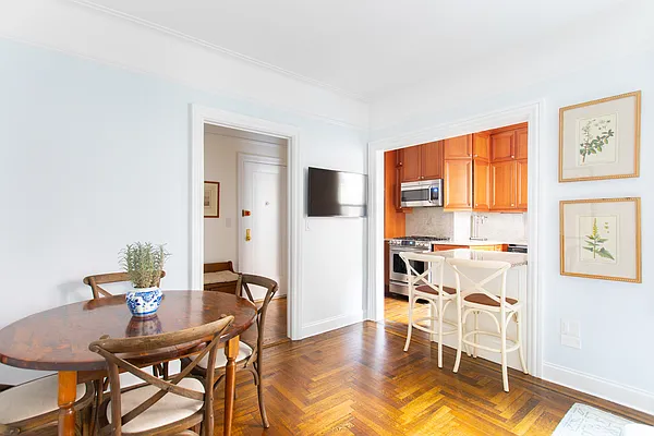 Sold by Compass | media 2