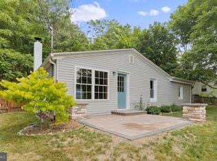 68 Juniper Ave, Berkeley Springs, WV 25411